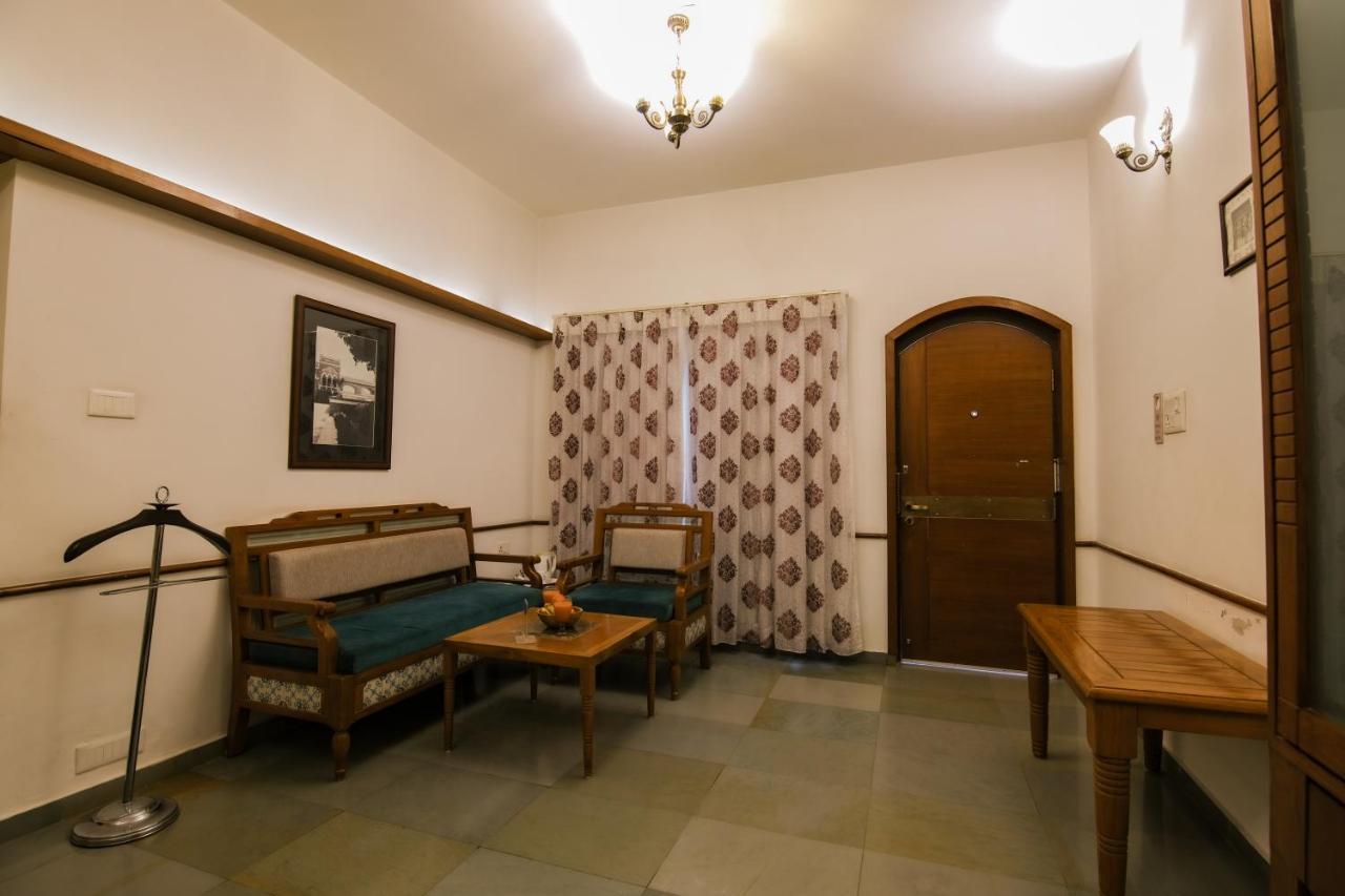 Heritage Khirasara Palace Rajkot Bagian luar foto