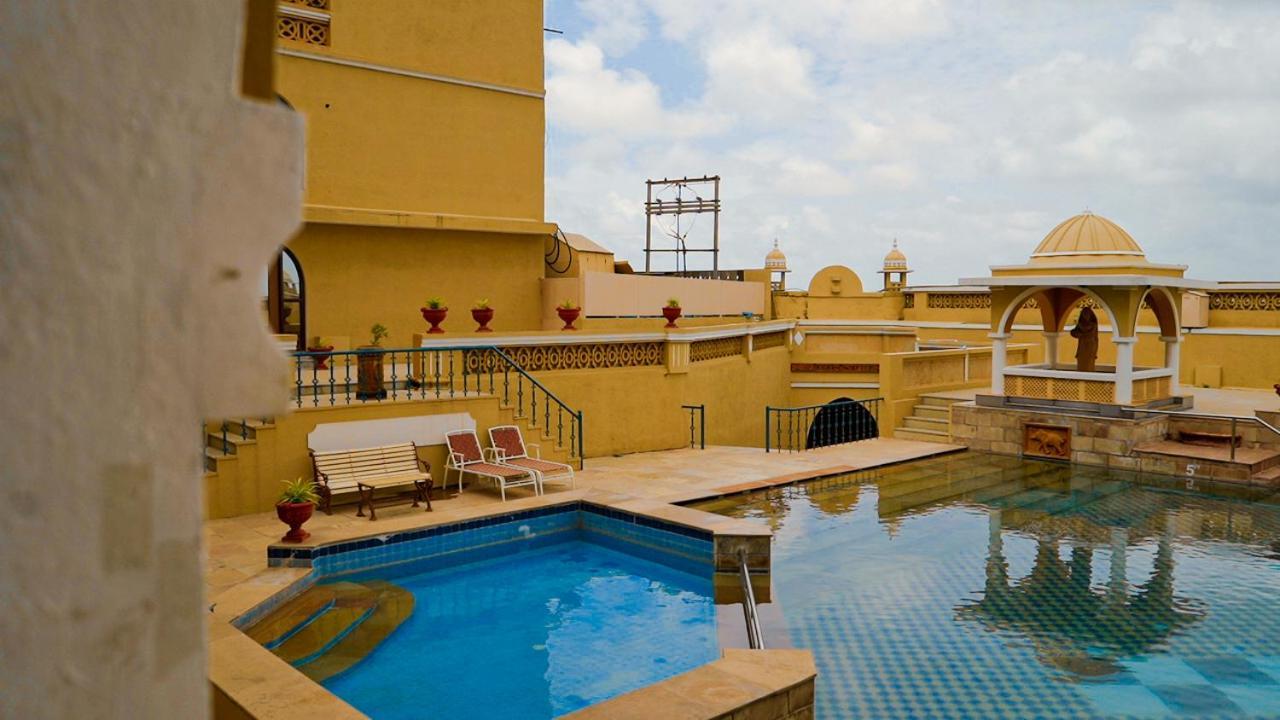 Heritage Khirasara Palace Rajkot Bagian luar foto