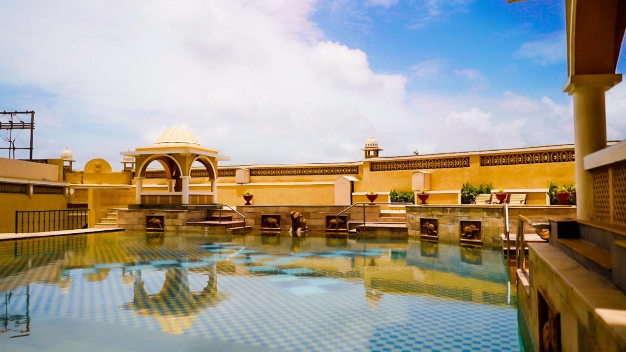 Heritage Khirasara Palace Rajkot Bagian luar foto